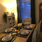 Coastal 3 Bed Ideal For Families & Contractors *