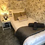 Coastal 3 Bed Ideal For Families & Contractors