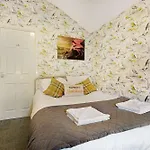 Coastal 3 Bed Ideal For Families & Contractors *