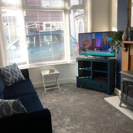Coastal 3 Bed Ideal For Families & Contractors