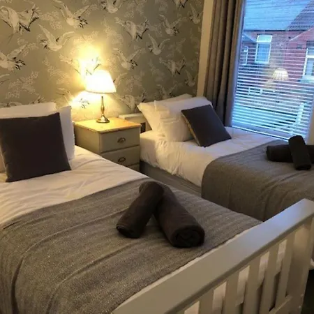 Coastal 3 Bed Ideal For Families & Contractors Holiday home *