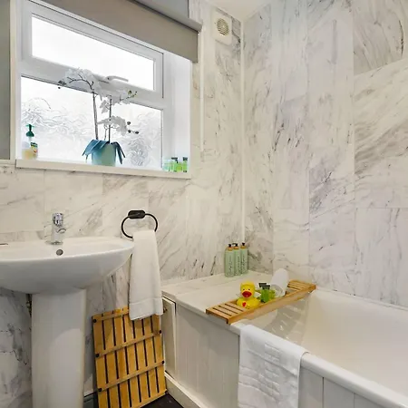 펜션 Coastal 3 Bed Ideal For Families & Contractors 레드카