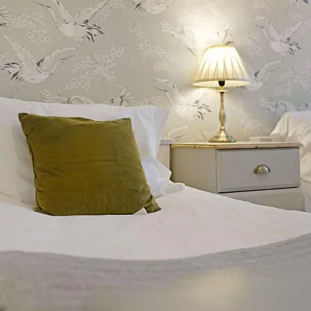 Coastal 3 Bed Ideal For Families & Contractors